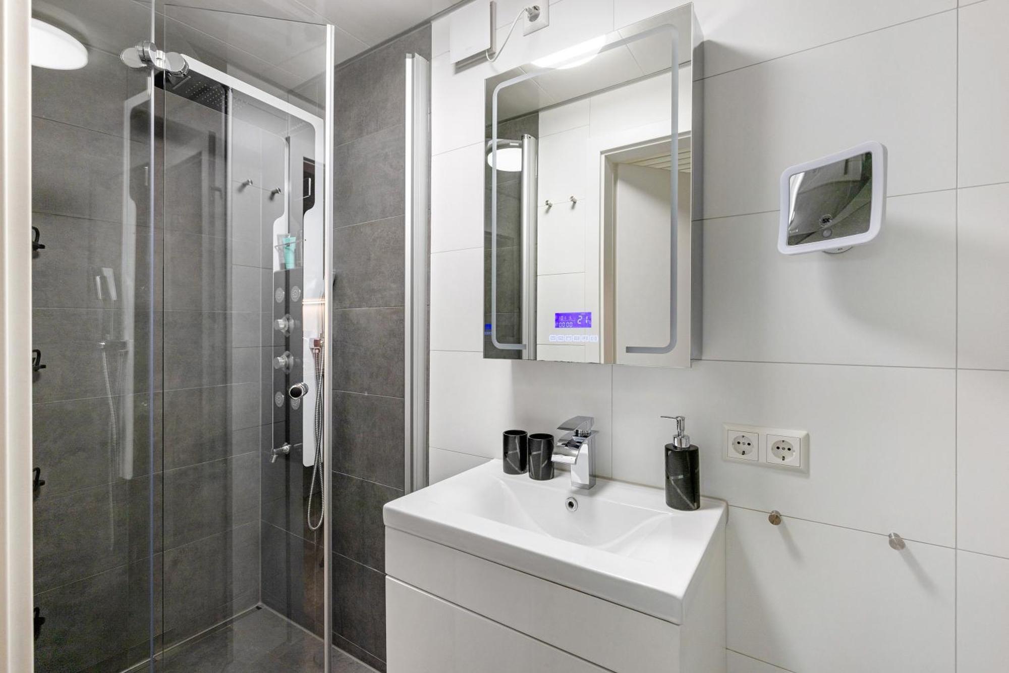 Apartment Am Tobelbach Oberlenningen Eksteriør billede