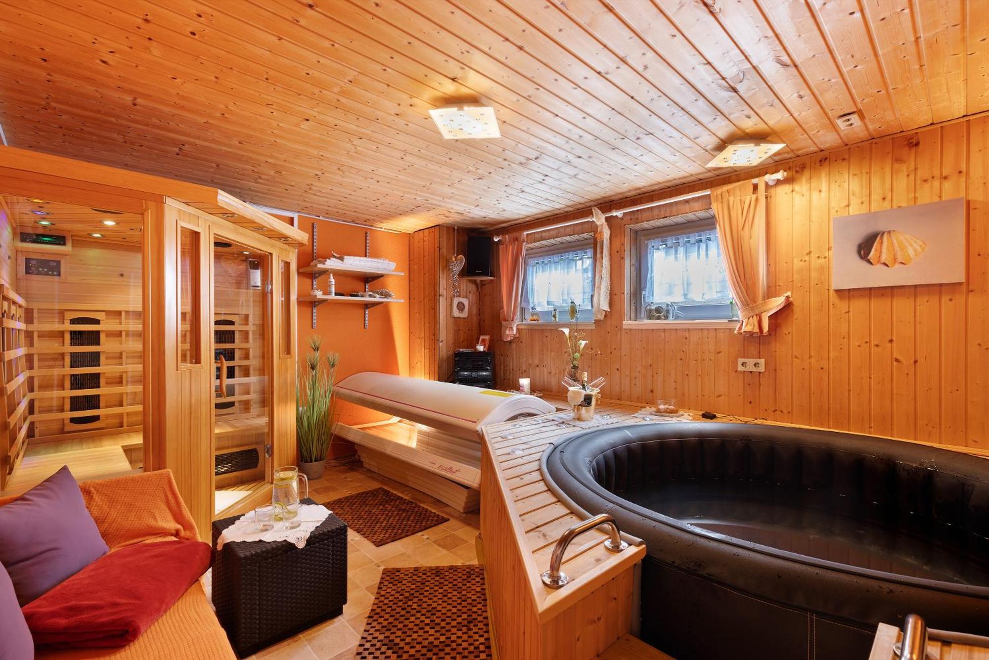 Apartment Am Tobelbach Oberlenningen Eksteriør billede
